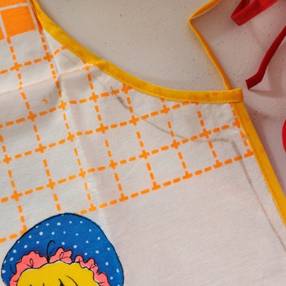 Vintage Apron Lot Of 3 Kitschy Kids 1960s 1970s Vinyl Backing Kitchen Baking - Picture 4 of 7